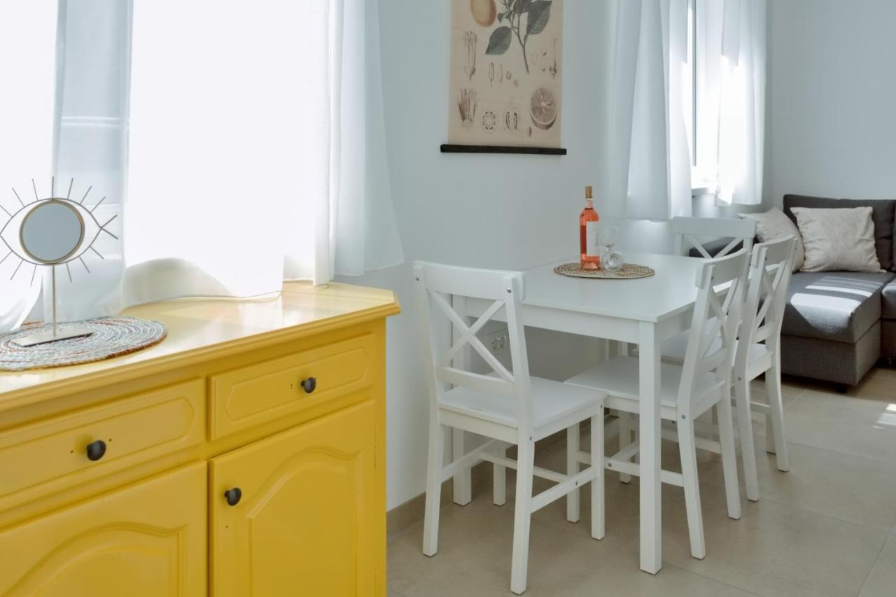 אומיס Apartments Ivica מראה חיצוני תמונה